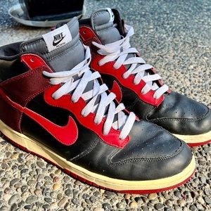 Nike Dunk 2009 North Pack Size 13 Varsity Red Black